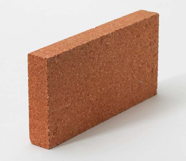 How much does a standard red brick weigh?